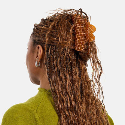 Nimbus Claw Clip in Caramel Plaid